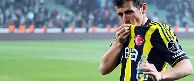 Emre Belözoğlu, Fenerbahçe binasında